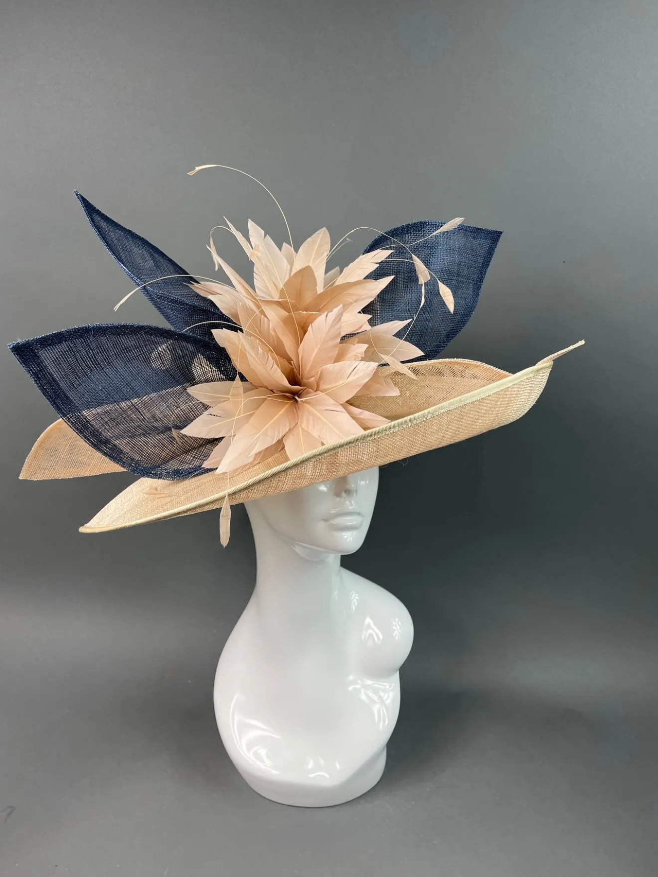 THG3840*The Hat Girls Best