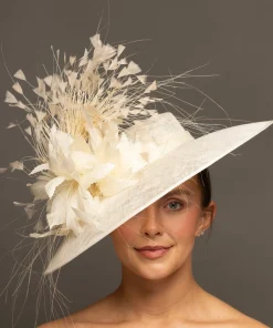 THG9319*The Hat Girls New