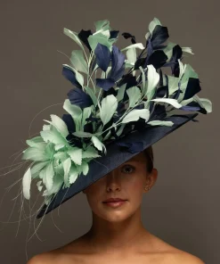 THG8199*The Hat Girls Online