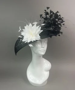 THG7607*The Hat Girls Best