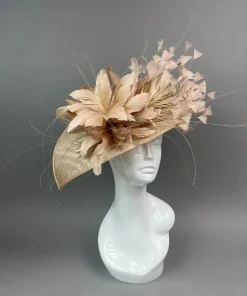 THG7602*The Hat Girls New