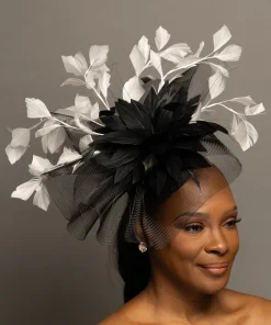 THG7242*The Hat Girls Online