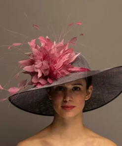 THG7034*The Hat Girls Best