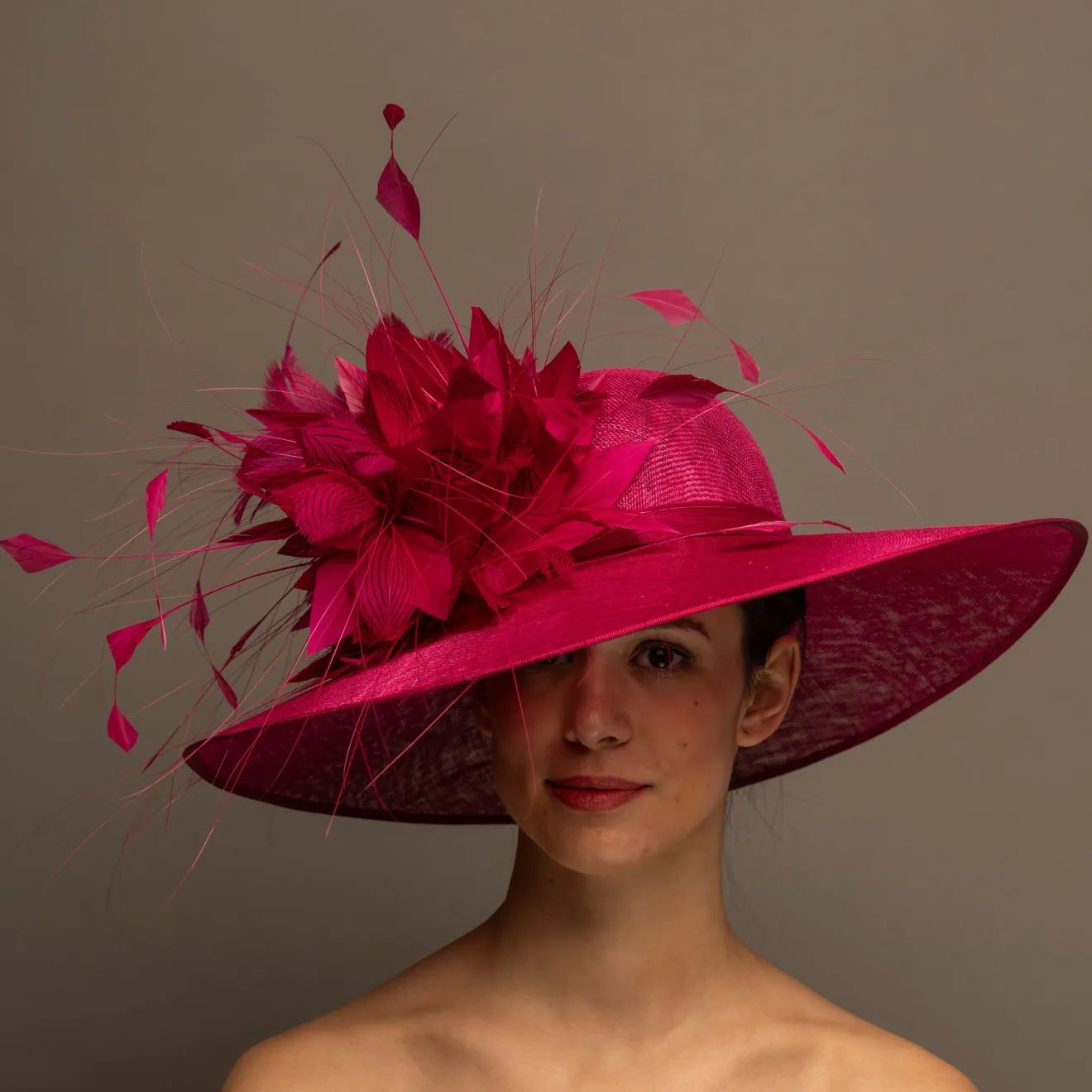 THG7032*The Hat Girls Online