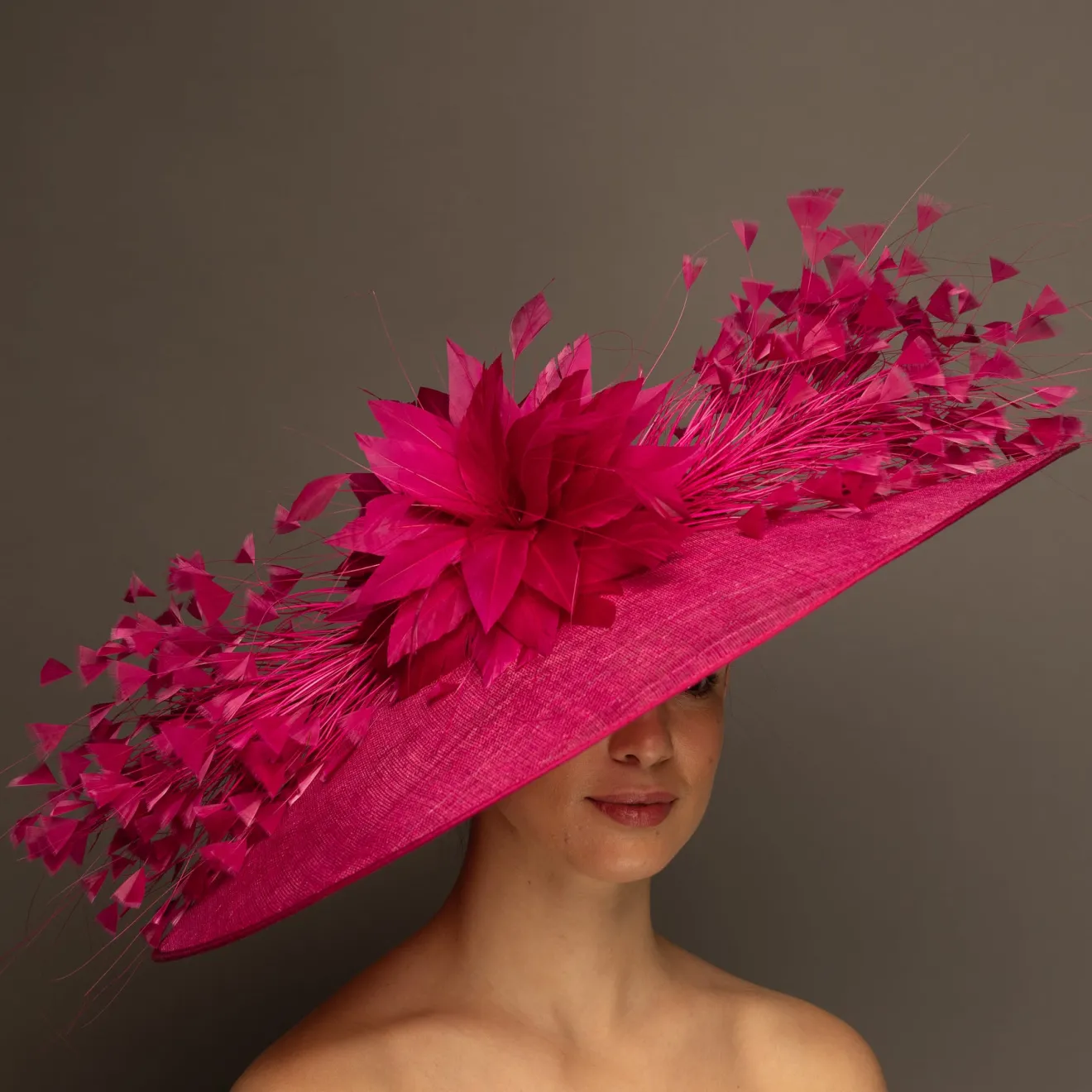 THG6945*The Hat Girls New