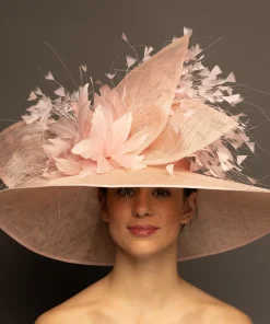 THG6853*The Hat Girls New