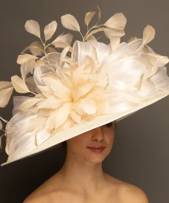 THG6777*The Hat Girls New