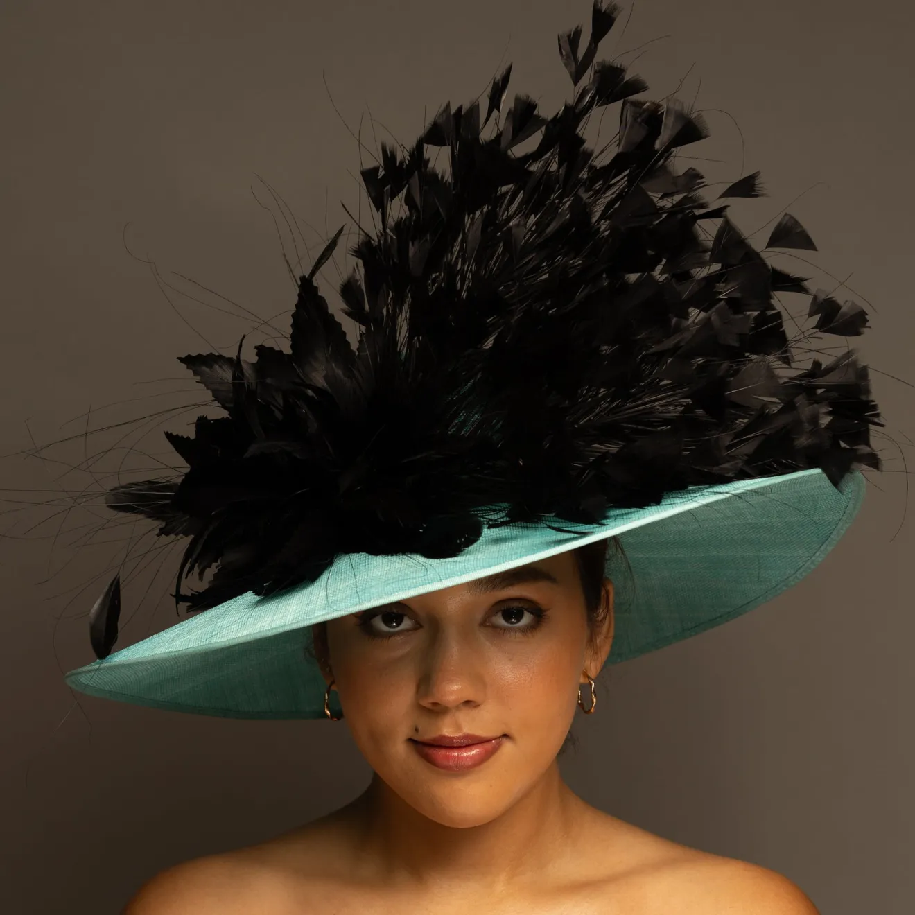 THG6135*The Hat Girls New