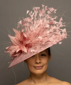 THG5137*The Hat Girls New