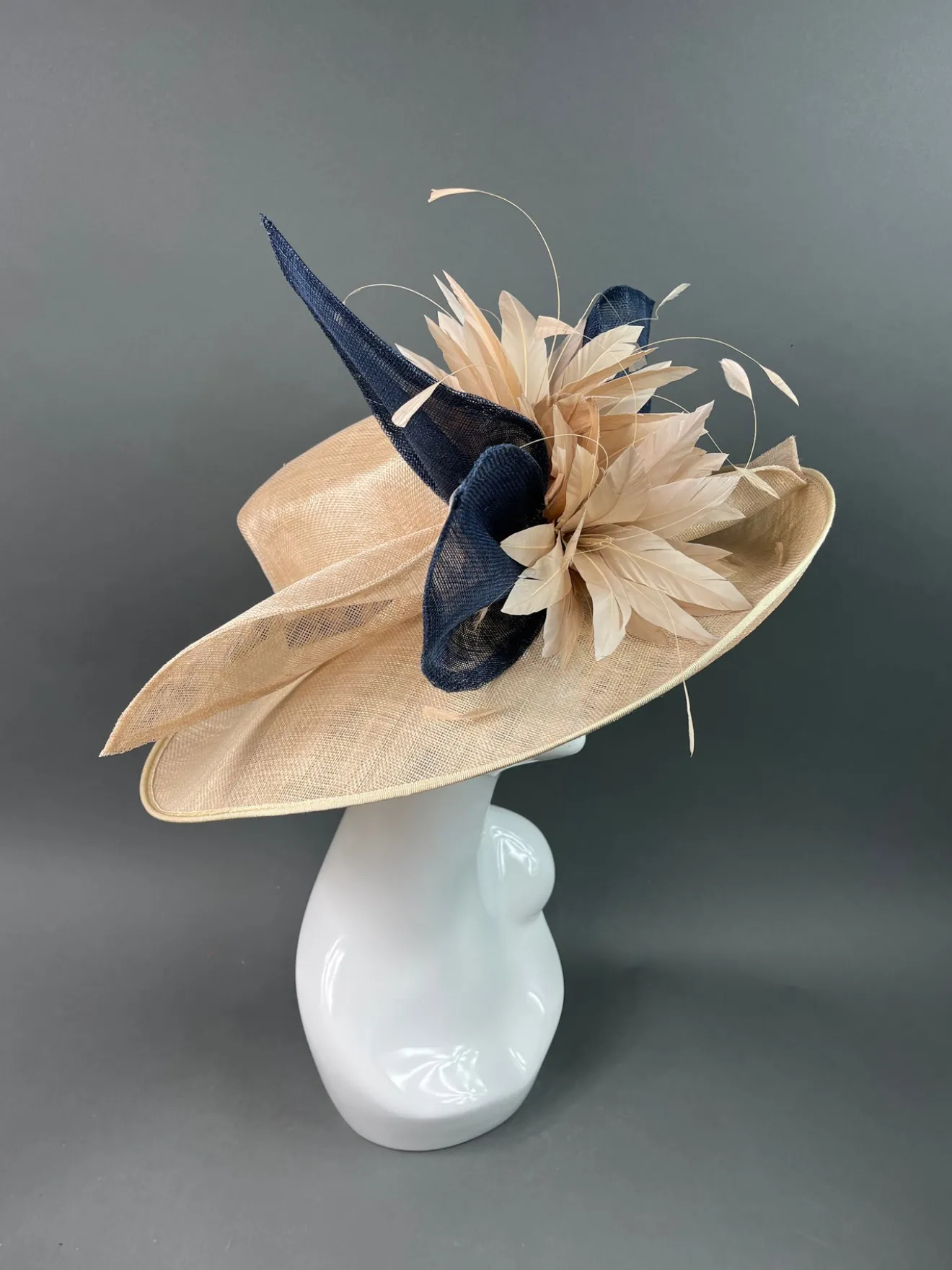 THG3840*The Hat Girls Best