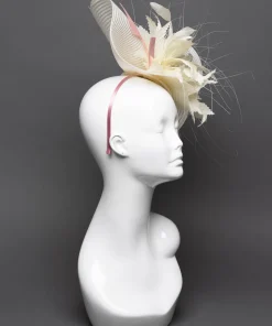 THG3131*The Hat Girls Online