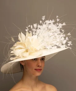 THG7037*The Hat Girls New