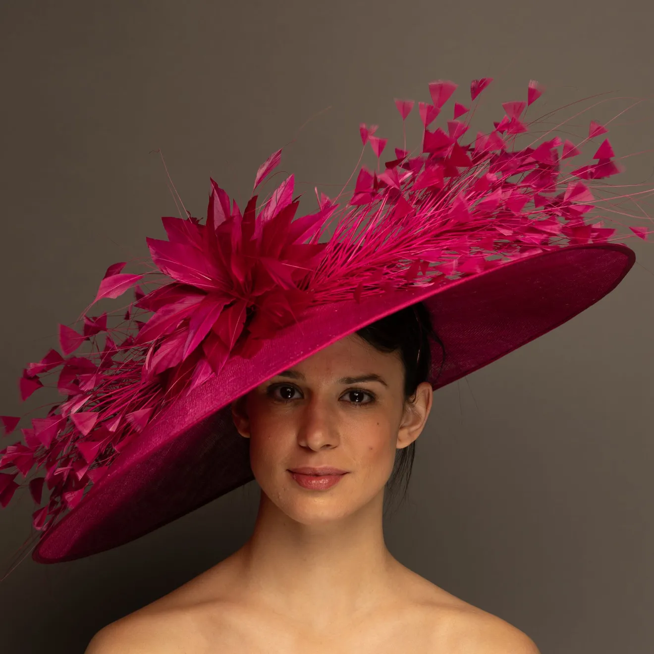 THG6945*The Hat Girls New