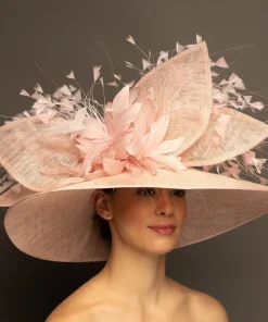 THG6853*The Hat Girls New