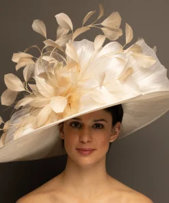 THG6777*The Hat Girls New