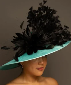 THG6135*The Hat Girls New