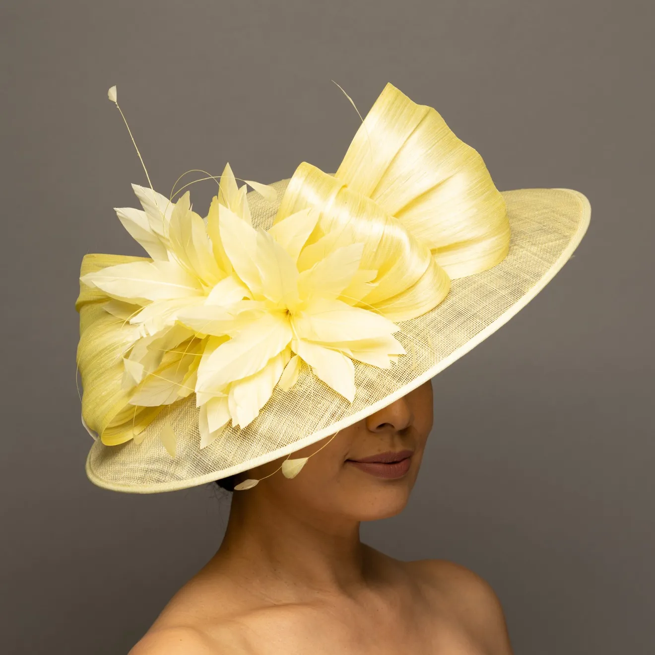 THG5143*The Hat Girls Online