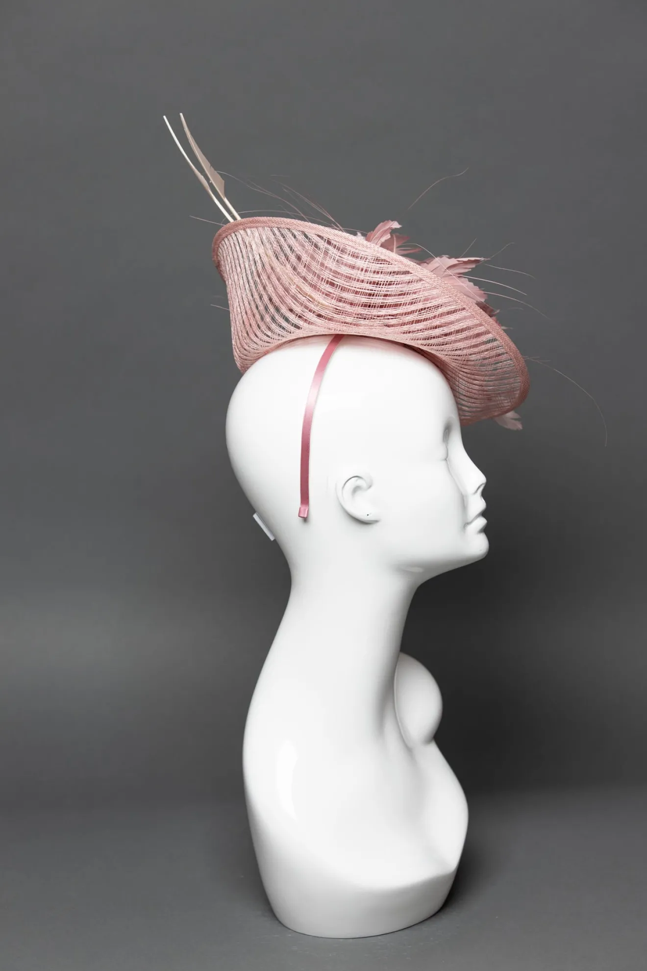 THG3460*The Hat Girls Online