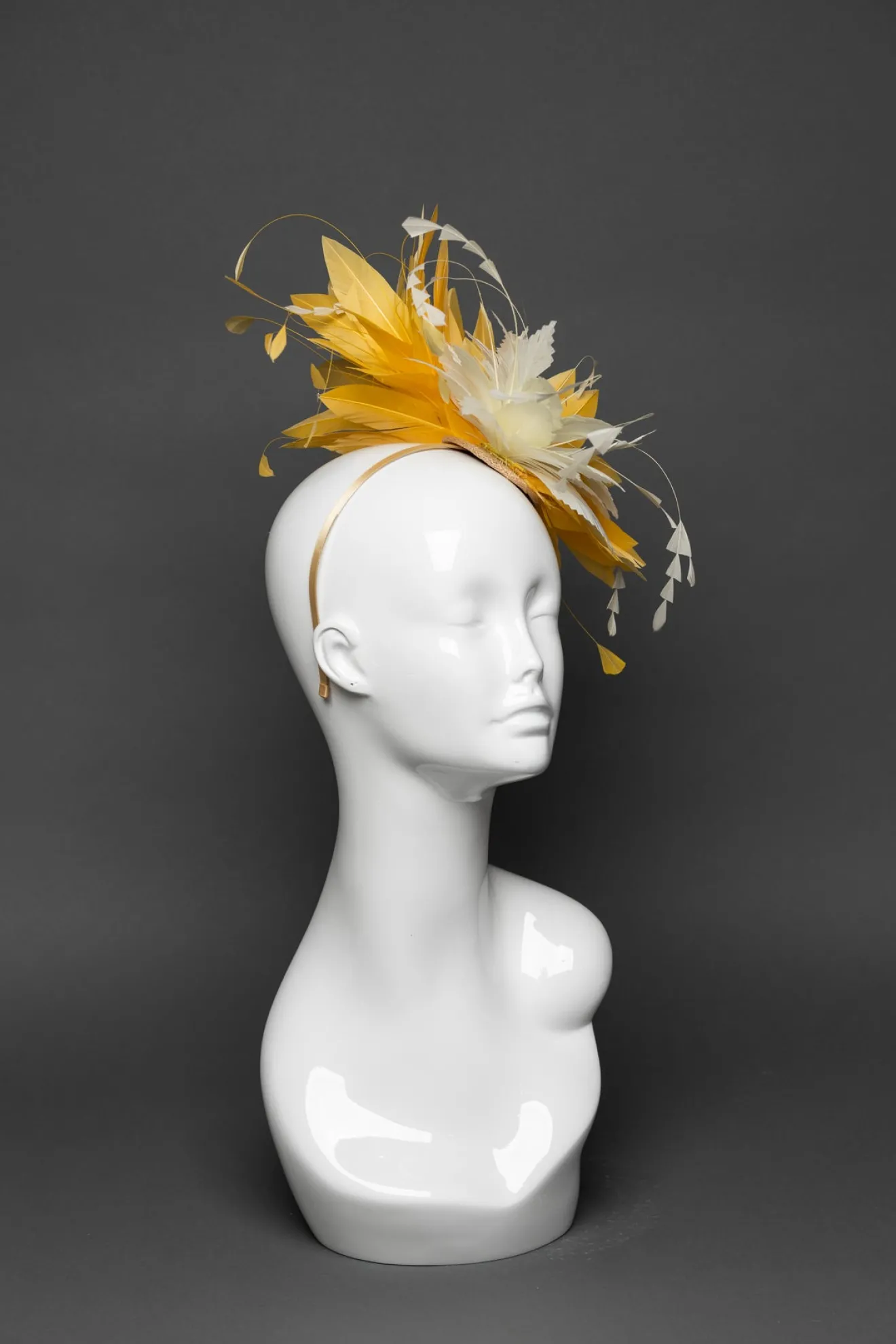 THG3306*The Hat Girls Best