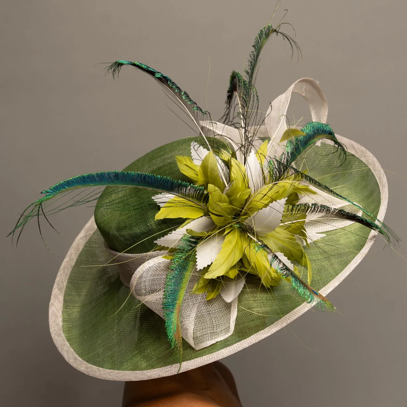 THG7227*The Hat Girls New