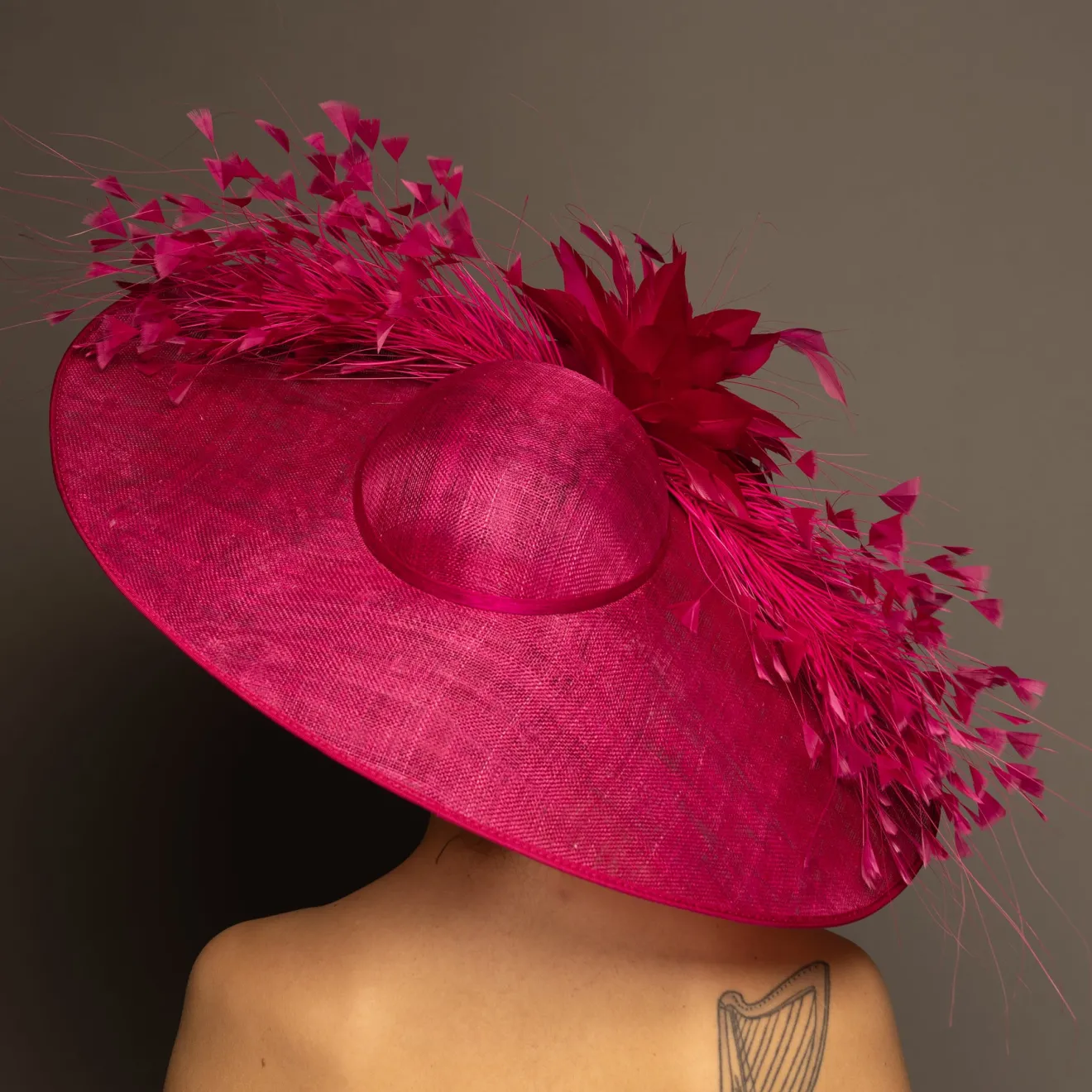 THG6945*The Hat Girls New