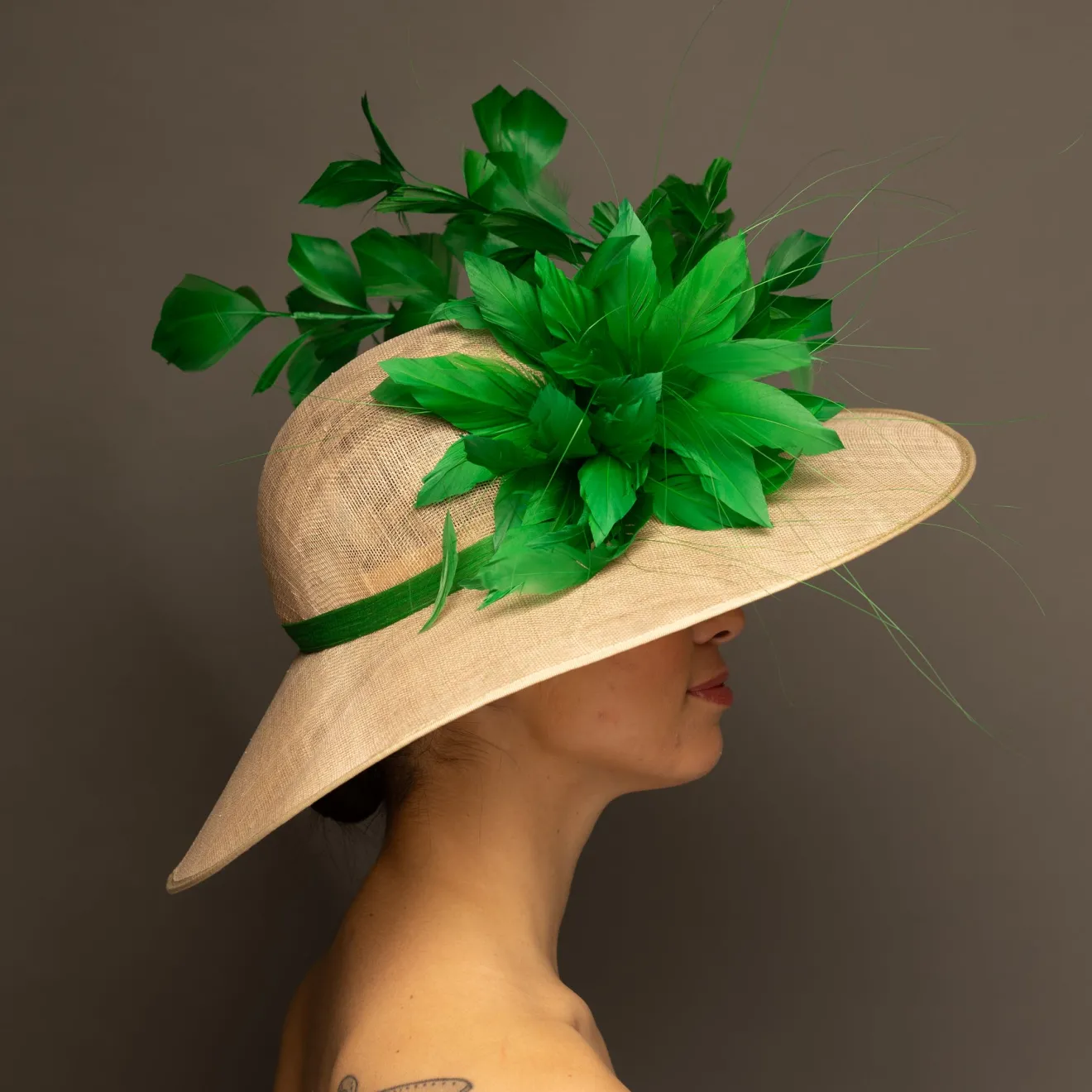 THG6887*The Hat Girls Online