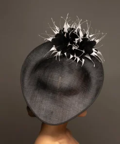 THG6542*The Hat Girls Online