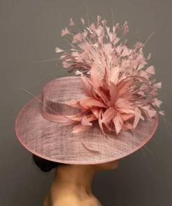 THG5137*The Hat Girls New