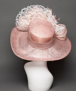 THG3554*The Hat Girls Best