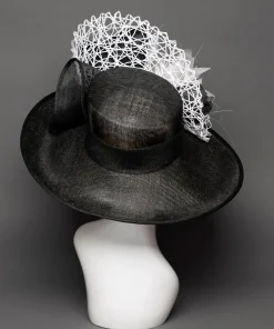 THG3550*The Hat Girls Best