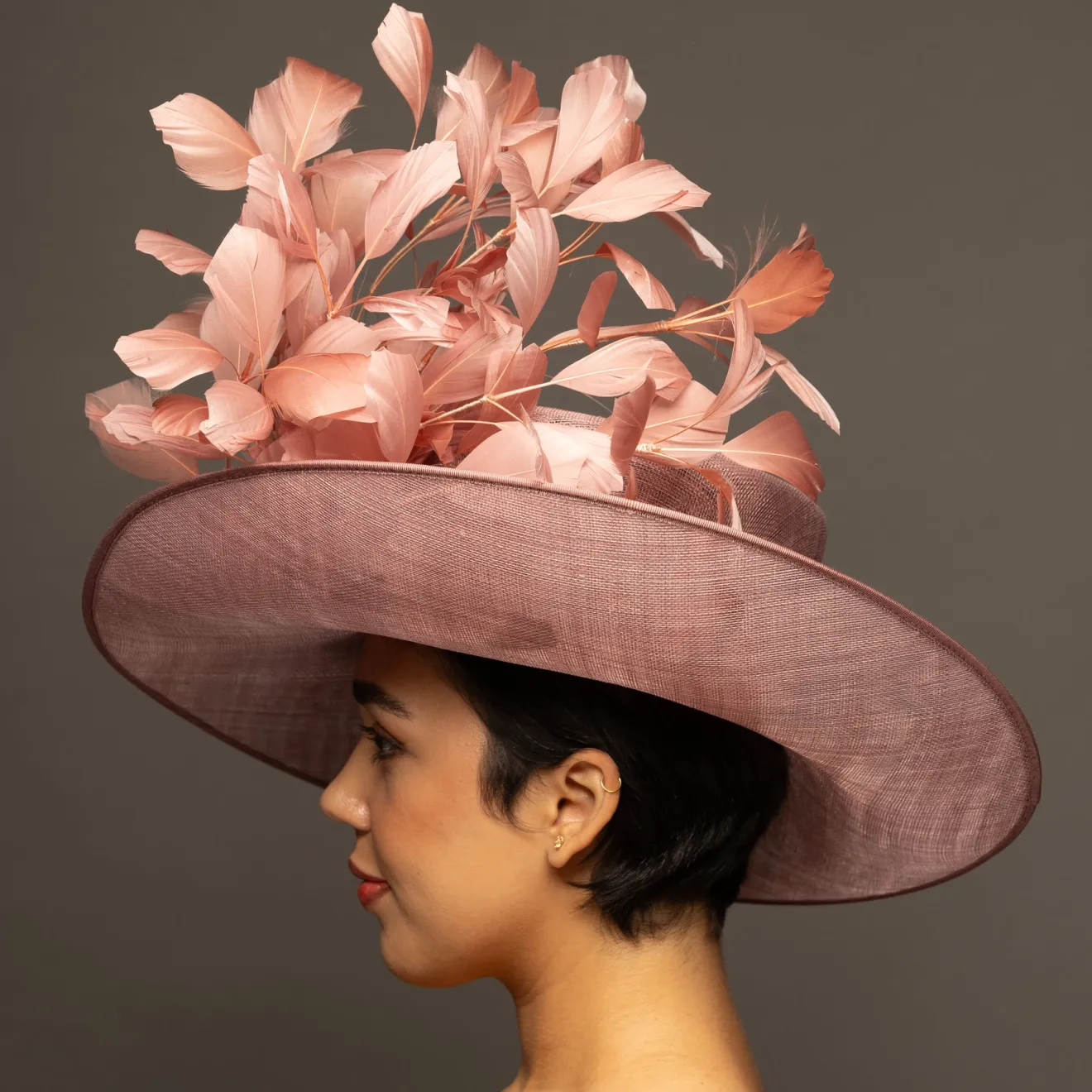 THG8604*The Hat Girls New