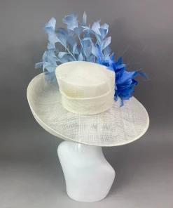 THG7479*The Hat Girls Best