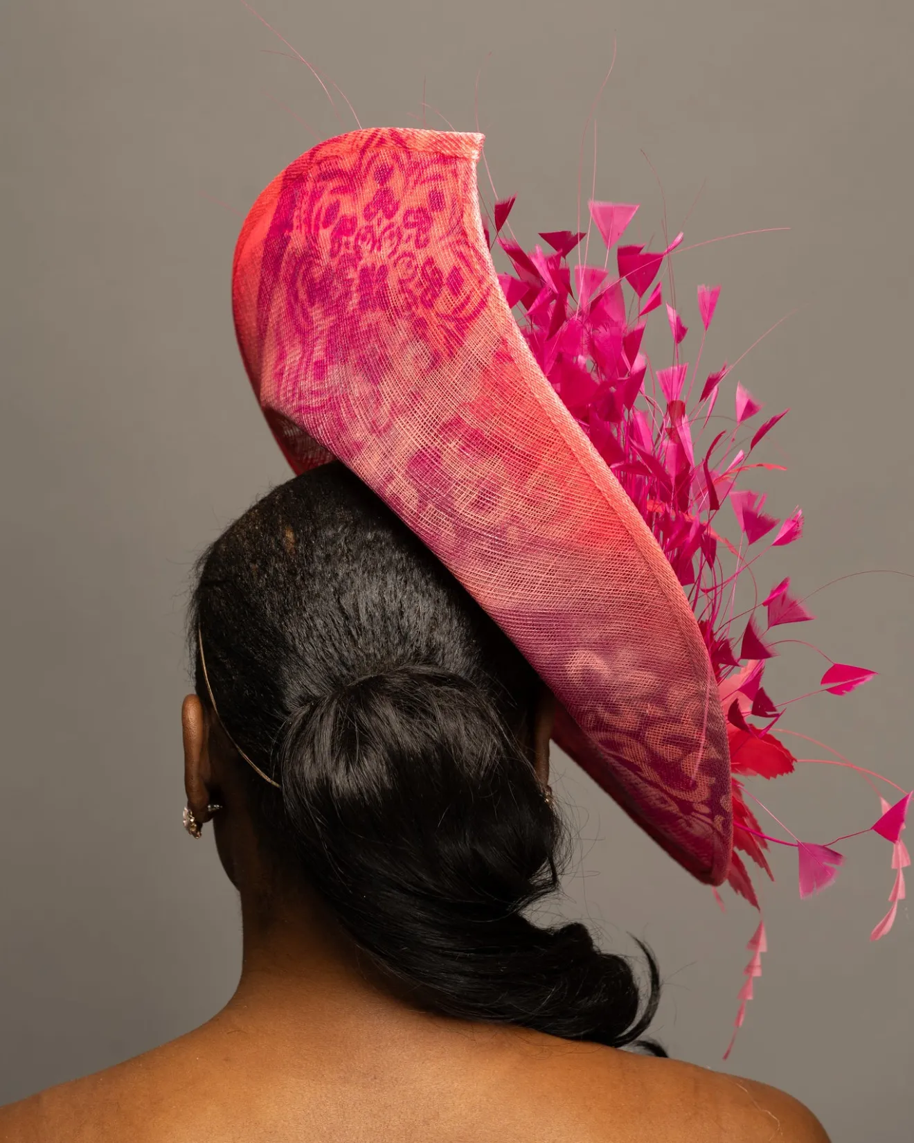 THG7313*The Hat Girls New