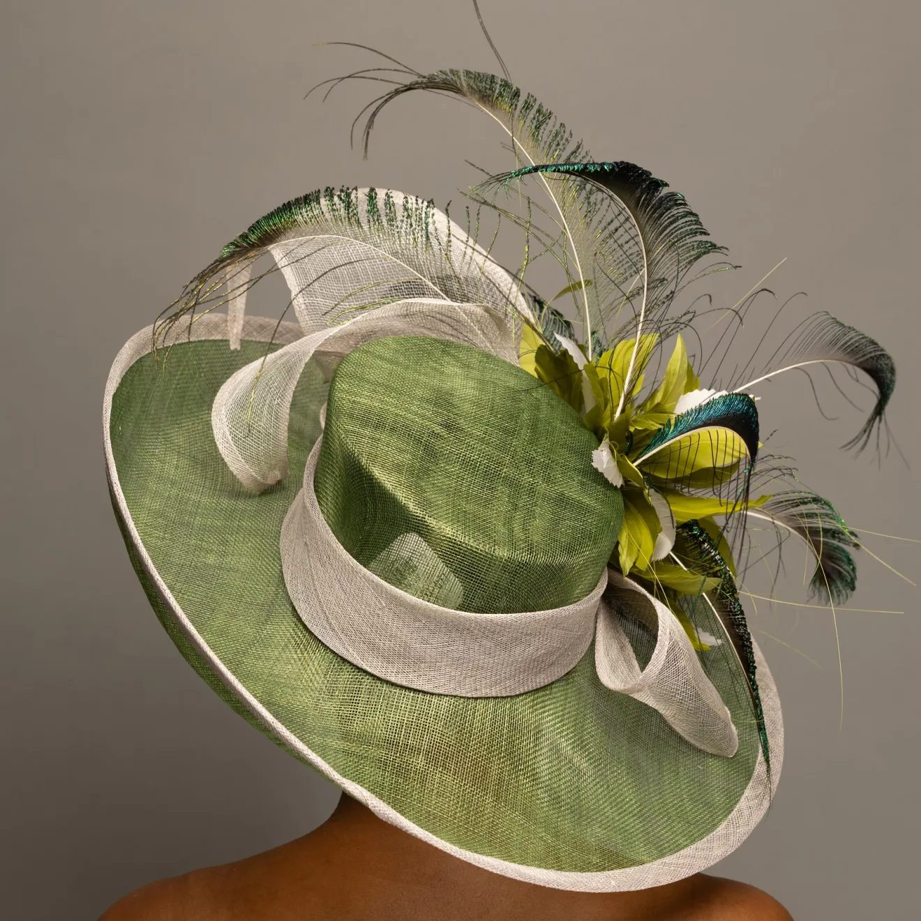 THG7227*The Hat Girls New