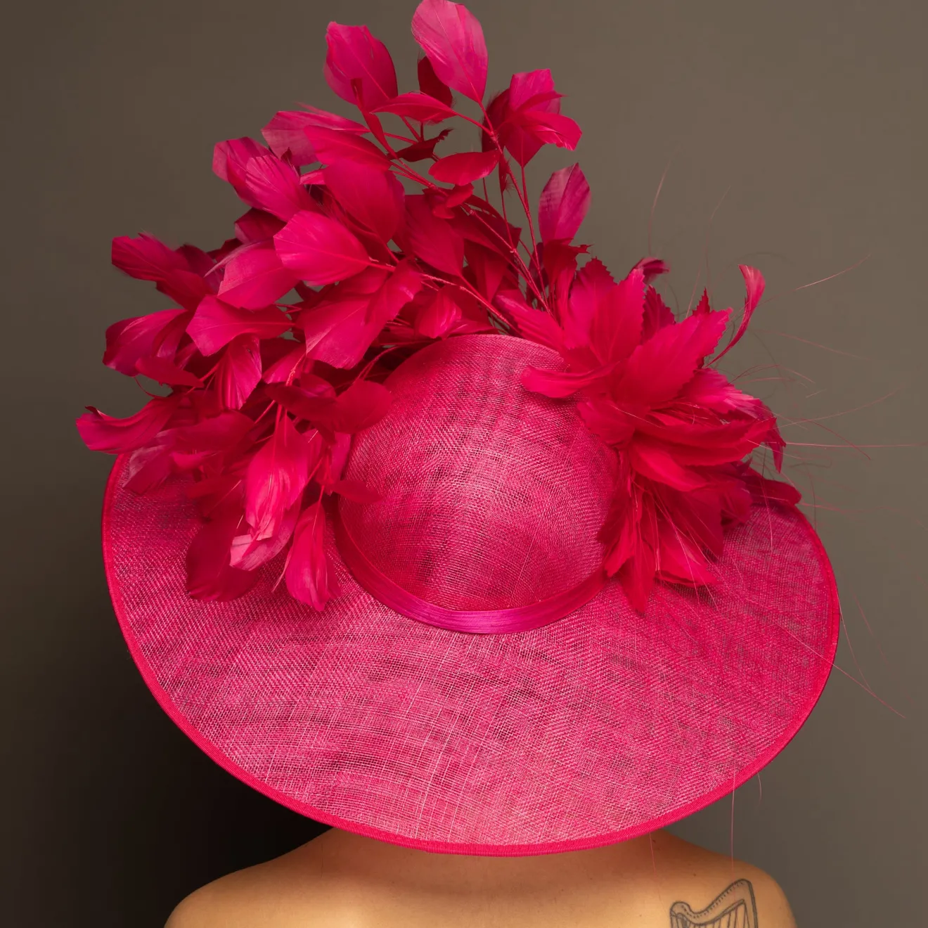 THG6889*The Hat Girls Best