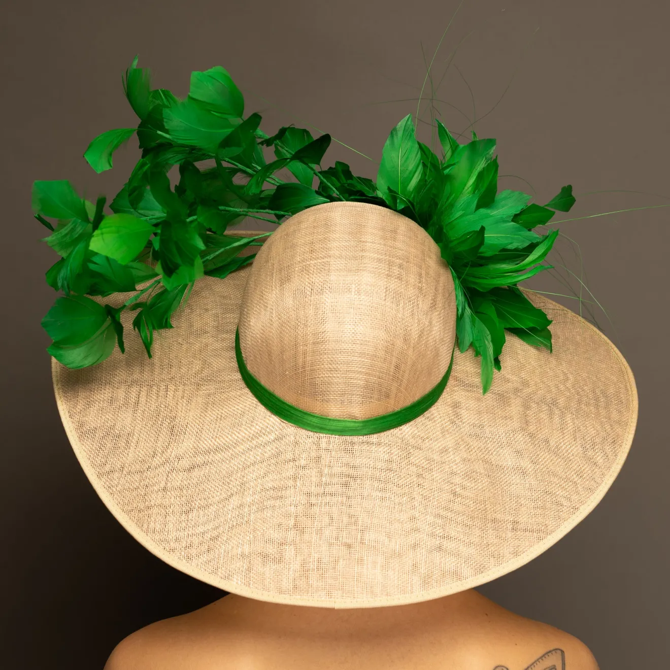 THG6887*The Hat Girls Online