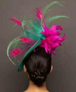 THG5033*The Hat Girls New