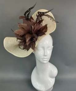 THG4139*The Hat Girls Best