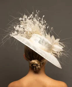 THG8018*The Hat Girls Best