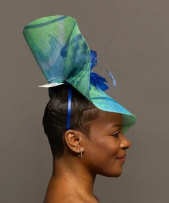 THG8898*The Hat Girls New