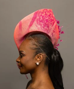 THG7313*The Hat Girls New