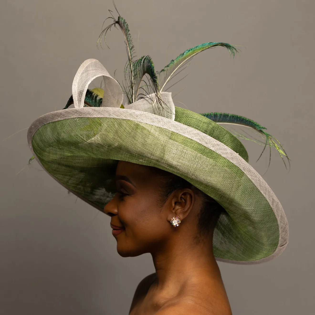 THG7227*The Hat Girls New