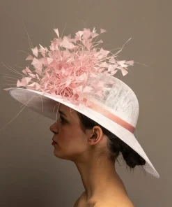 THG7042*The Hat Girls Best