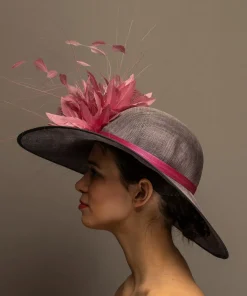 THG7034*The Hat Girls Best