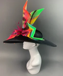 THG3828*The Hat Girls Online