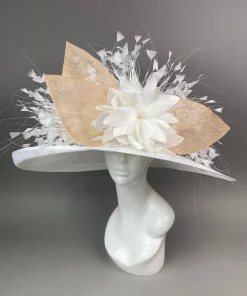 THG7432 - Nude & White Hat*The Hat Girls New