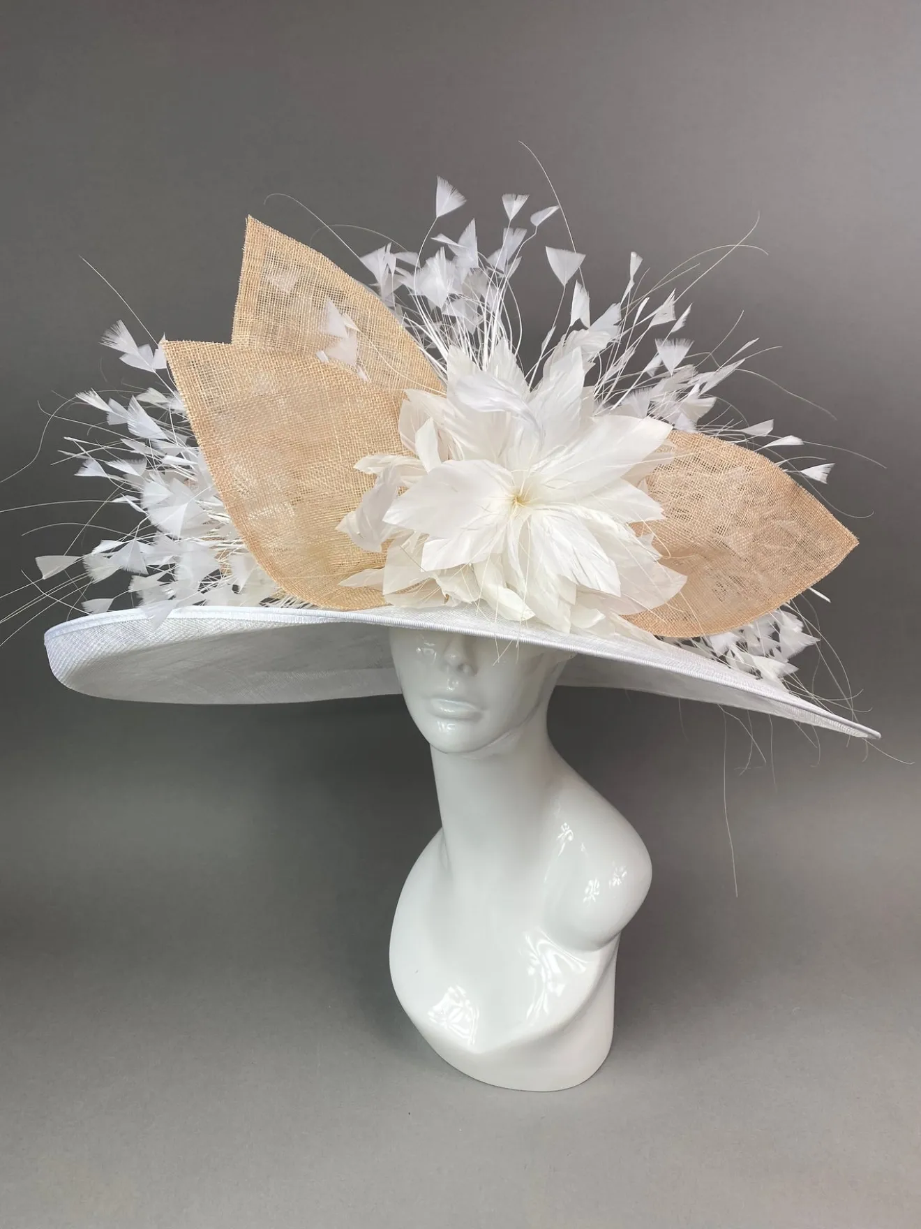 THG7432 - Nude & White Hat*The Hat Girls New