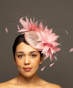 Y-ELLIE*The Hat Girls Hot